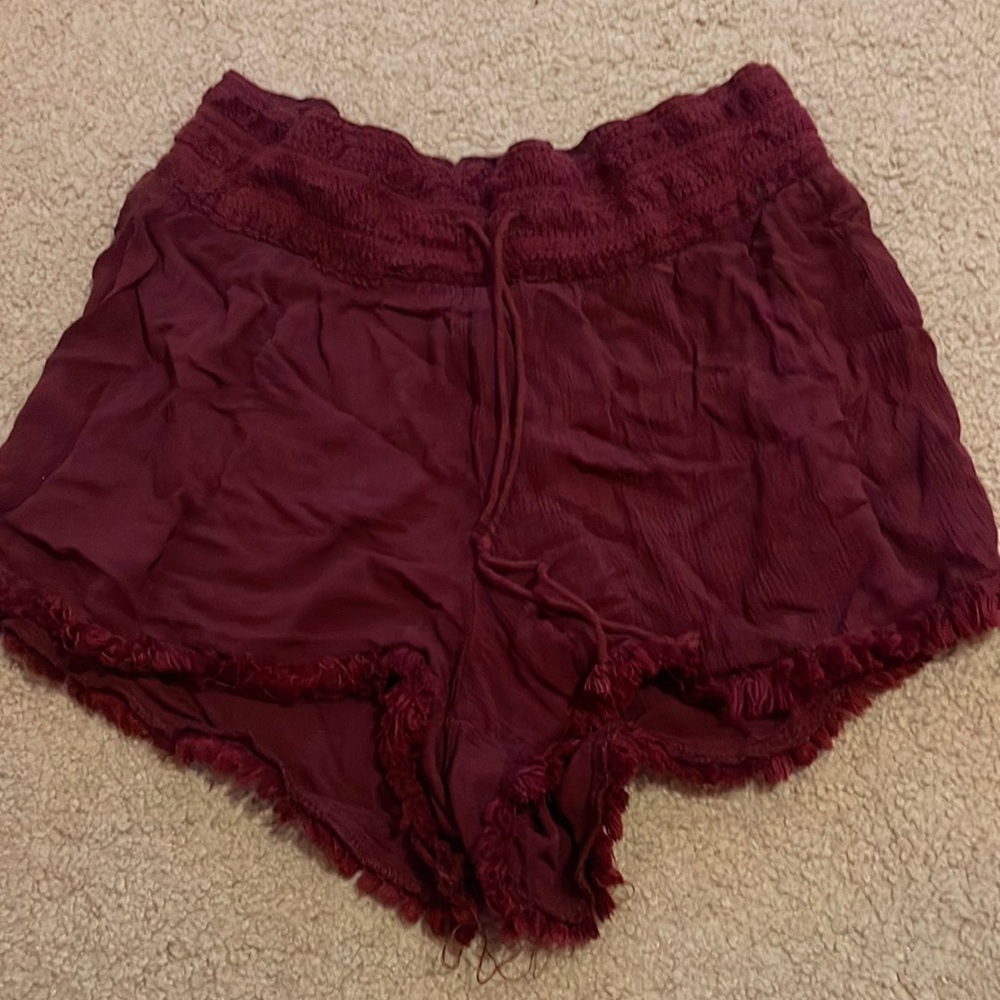 adorable red shorts. super flowy. size medium